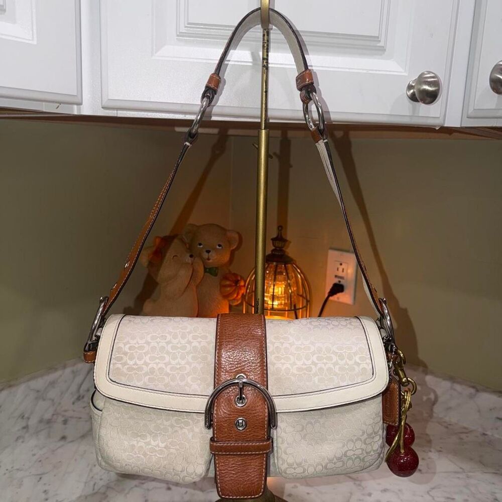 Rare vintage COACH Soho Signature Shoulder Bag 1463 Canvas Leather Ivory Y2K